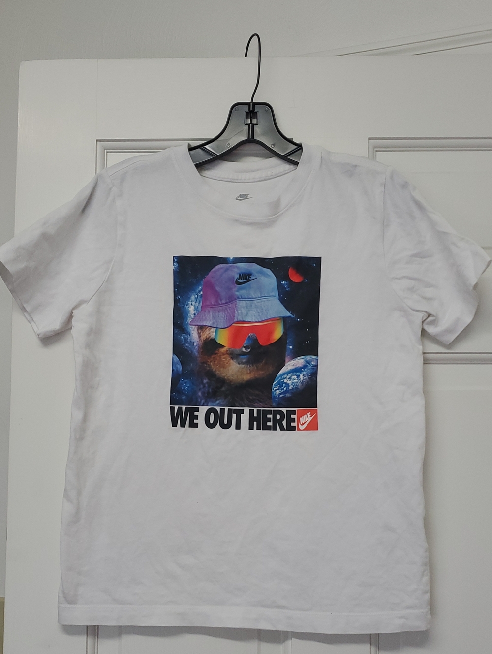 NIKE Kids White Graphic Tee - "We Out Here" Large